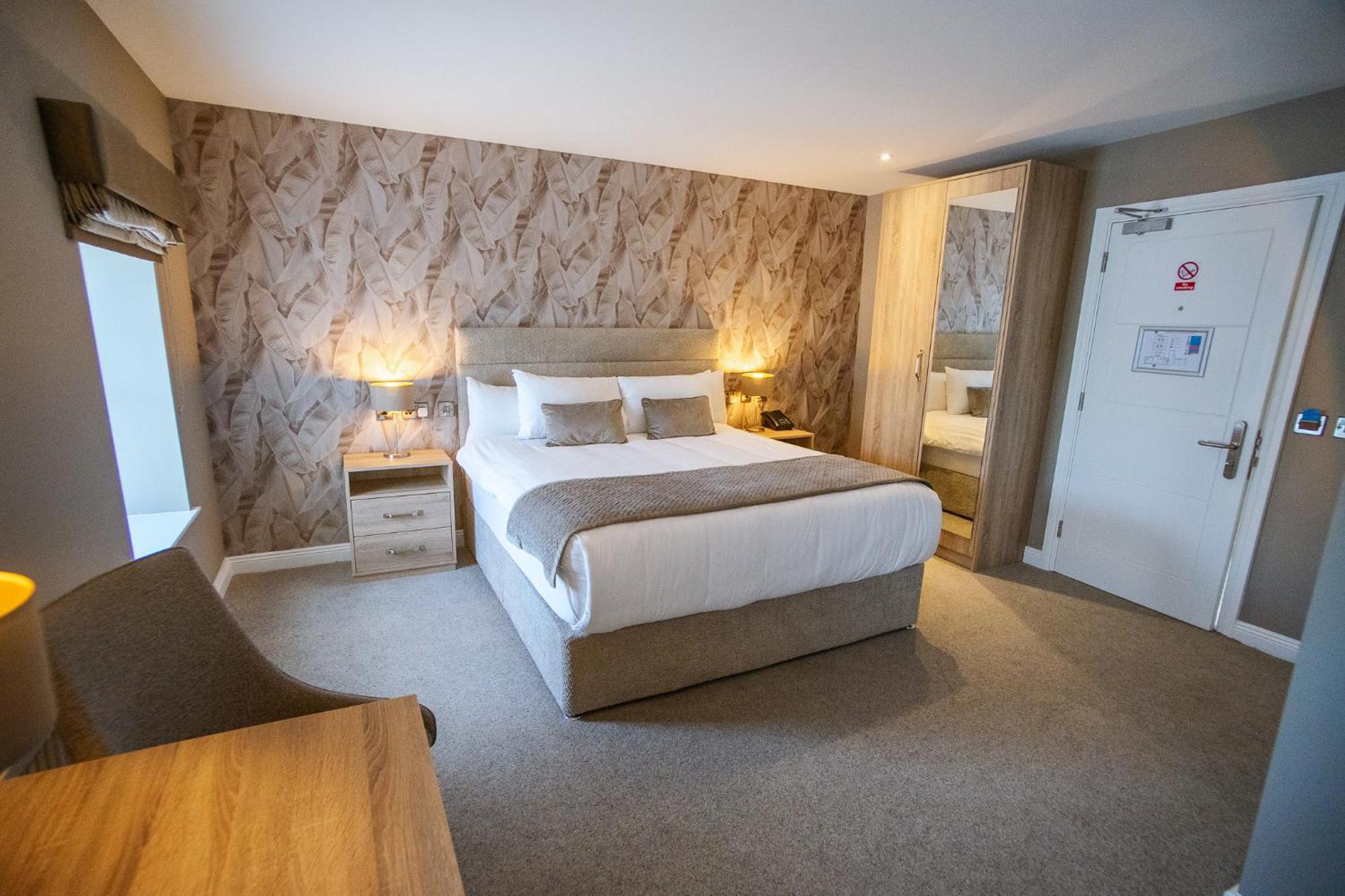 Castle Varagh Hotel & Bar Castlepollard المظهر الخارجي الصورة